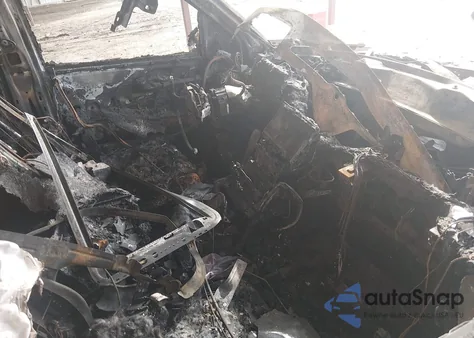 2017 Cadillac Escalade Esv Premium Luxury z USA, uszkodzony, nr VIN 1GYS4JKJ7HR298671